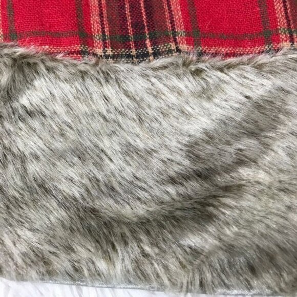 Valery Madelyn 48" Red/Black Tartan Linen Blend Bronze Christmas Tree Skirt - Picture 5 of 14